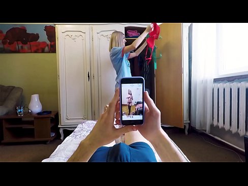 ❤️ 義理の姉が、ママが帰ってくる直前に弟を勃起させる ロシアポルノ ❌️❤